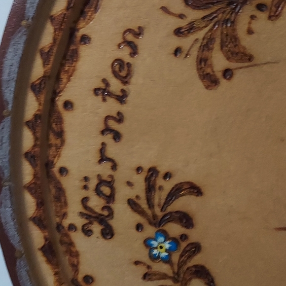 Vintage German Hanging Decor Plate has the name Harnten engraved on it. 8in.Diam - Picture 6 of 8